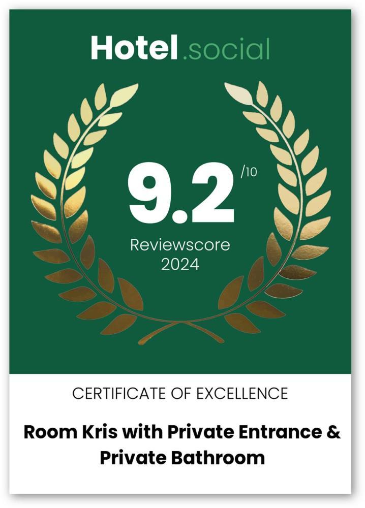 Room Kris With Private Entrance & Private Bathroom Vilanija Ngoại thất bức ảnh